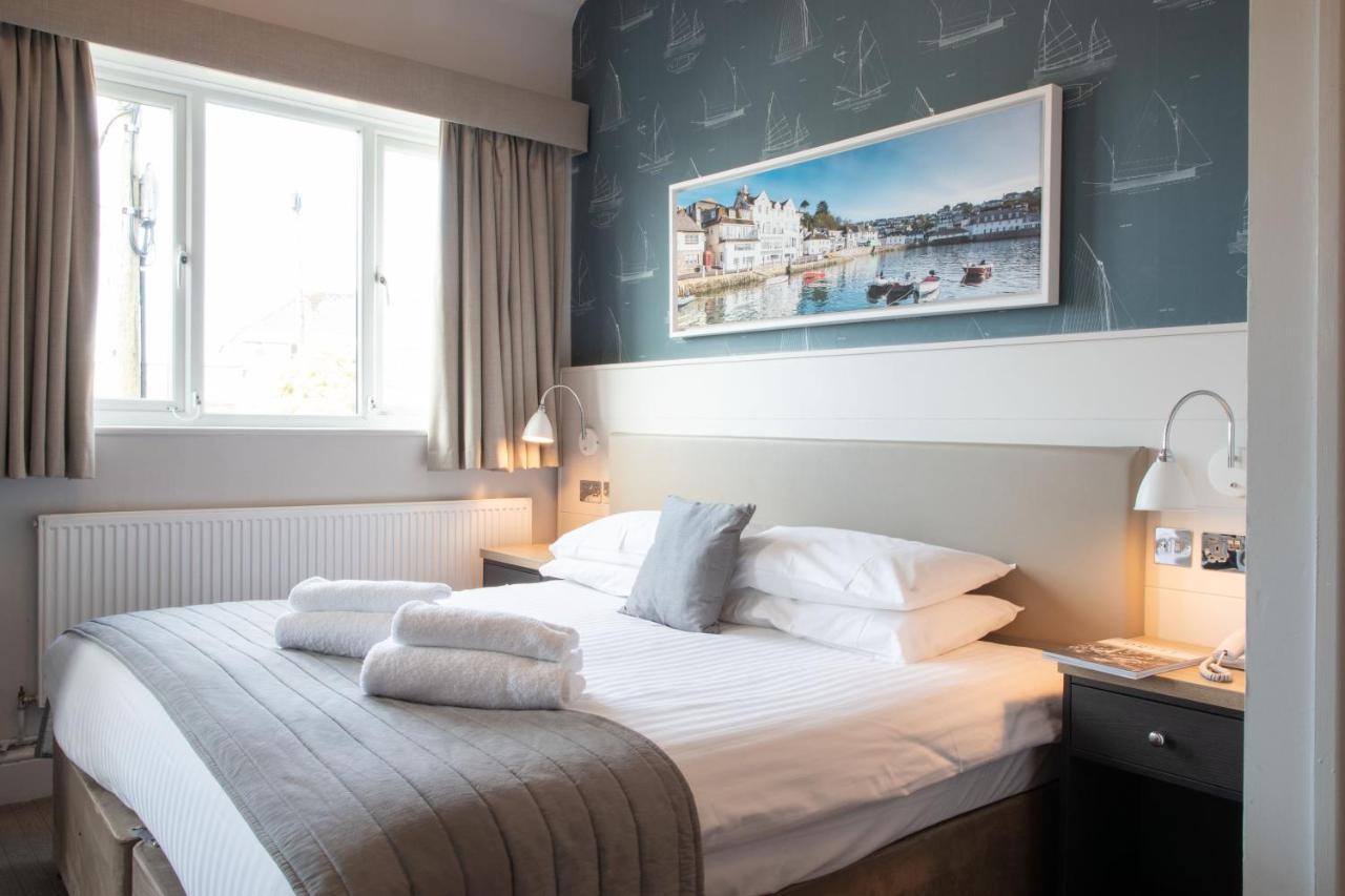 Ship And Castle Hotel Saint Mawes Room photo